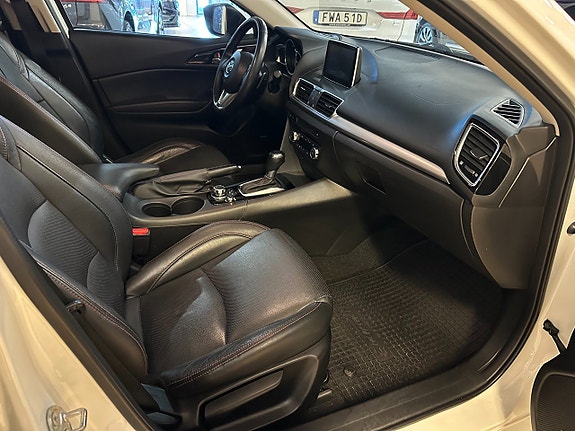Mazda 3 6 of 17