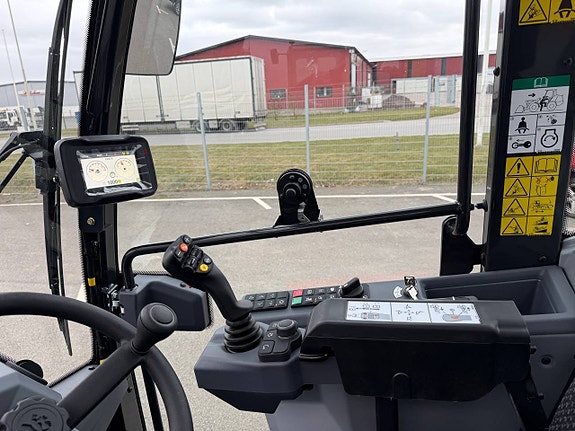 Bobcat L95 - Hjullastare - 5316 kg - 0,99% Ränta 8 of 11