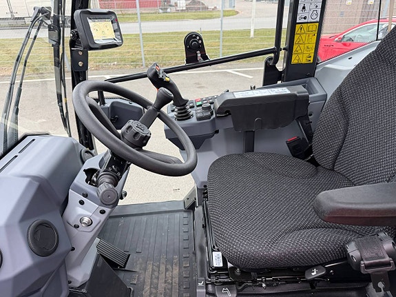 Bobcat L95 - Hjullastare - 5316 kg - 0,99% Ränta 8 of 11