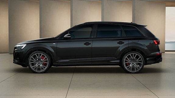 Audi Q7 2 of 5