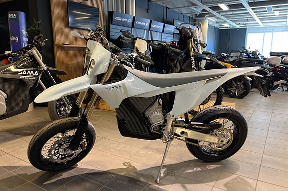 Stark Varg SM Alpha 80HK Medium / Pirelli *OMGÅENDE LEVERANS* 2 of 11