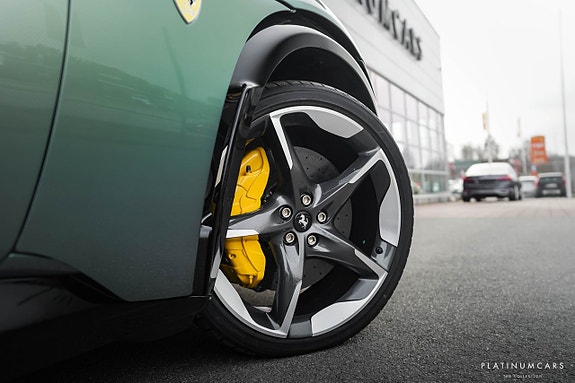 Ferrari Purosangue 20 of 24