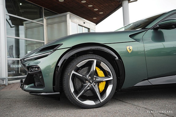 Ferrari Purosangue 7 of 24