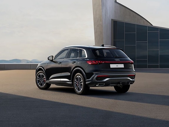 Audi Q5 9 of 16