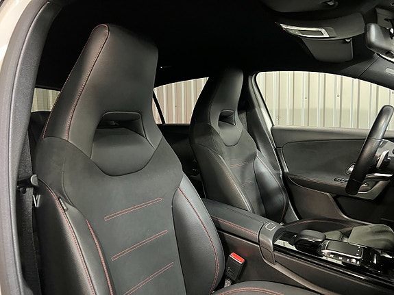 Mercedes-Benz A180 11 of 14