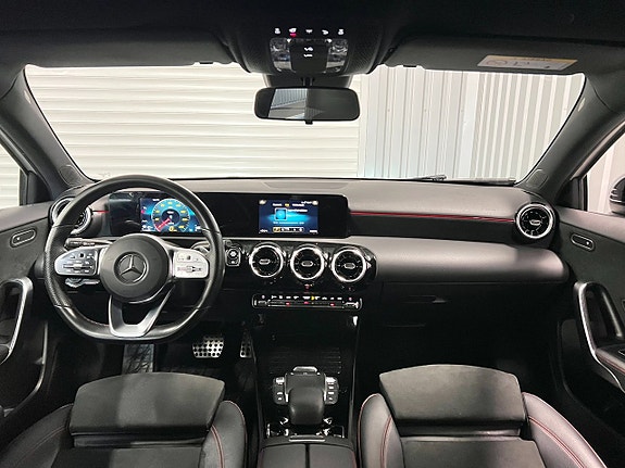 Mercedes-Benz A180 6 of 14