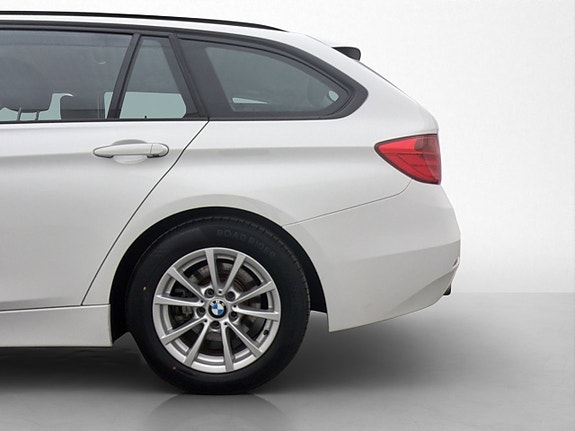 BMW 320 30 of 30