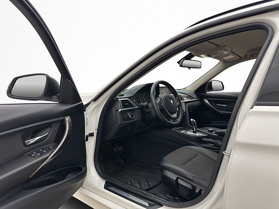 BMW 320 19 of 30