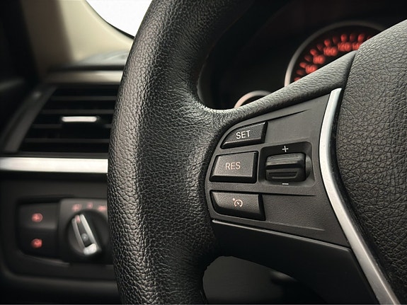 BMW 320 14 of 30