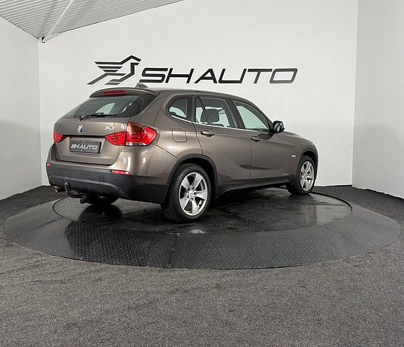 BMW X1 5 of 19