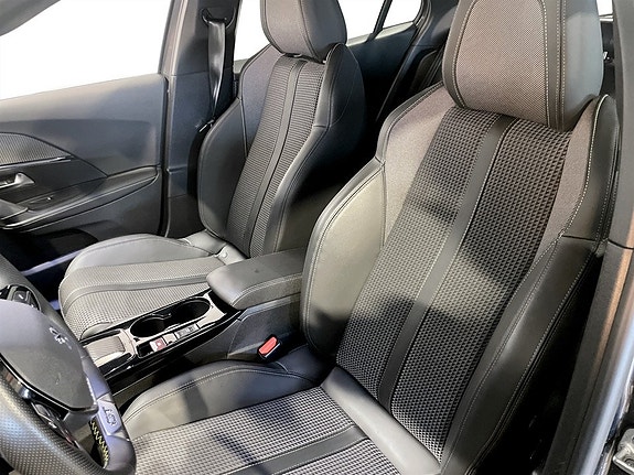 Peugeot 2008 5 of 5