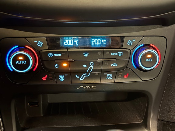 Ford Focus 18 of 26