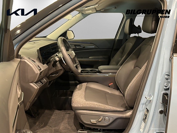 Kia EV5 8 of 16