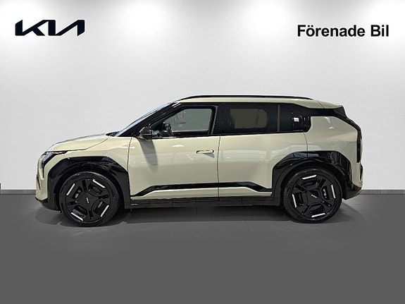 Kia EV3 4 of 17