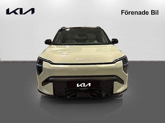 Kia EV3 2 of 17