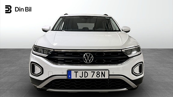 Volkswagen T-Roc 4 of 5