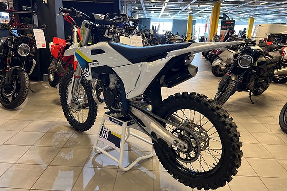 Husqvarna TC 300 2025 SPARA 27.000:- *0% Ränta* 3 of 6