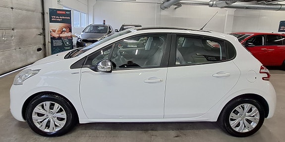 Peugeot 208 7 of 19