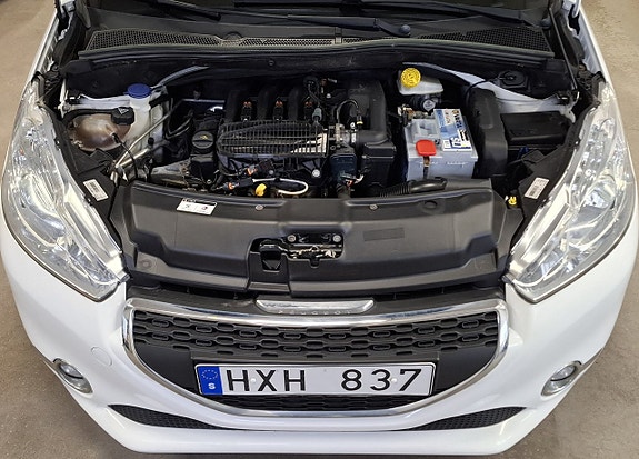 Peugeot 208 17 of 19