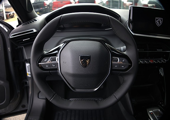 Peugeot 2008 11 of 21