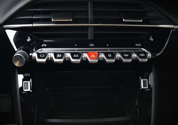 Peugeot 2008 17 of 21