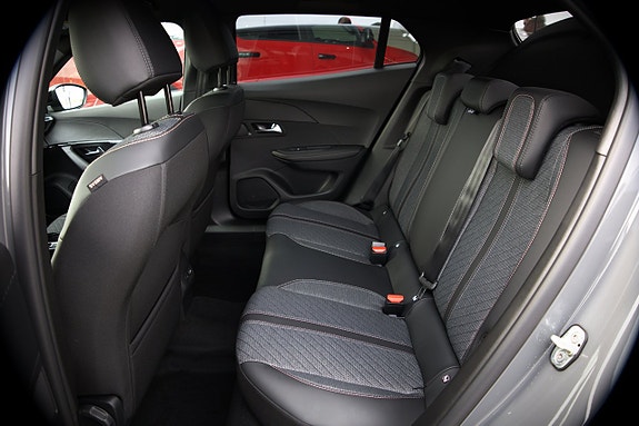 Peugeot 2008 19 of 21