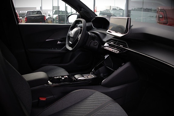 Peugeot 2008 8 of 21