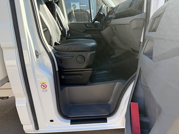 Volkswagen Crafter 4 of 5
