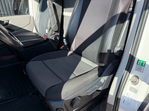 Volkswagen Crafter 6 of 16
