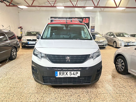 Peugeot Partner 2 of 5