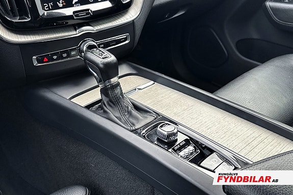 Volvo XC60 9 of 12