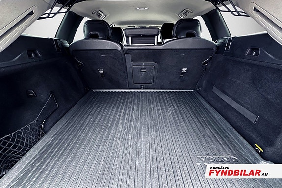 Volvo XC60 3 of 12