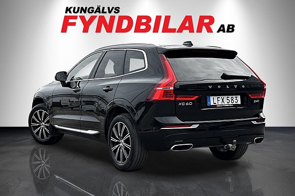 Volvo XC60 2 of 12