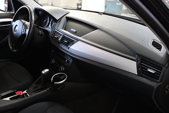 BMW X1 9 of 14