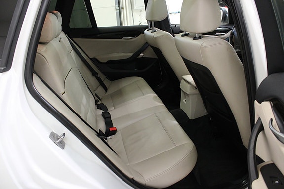 BMW X1 8 of 16