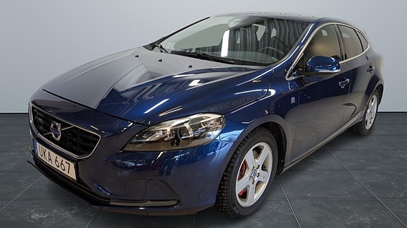 Volvo V40 14 of 17