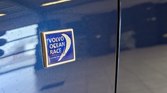 Volvo V40 15 of 17