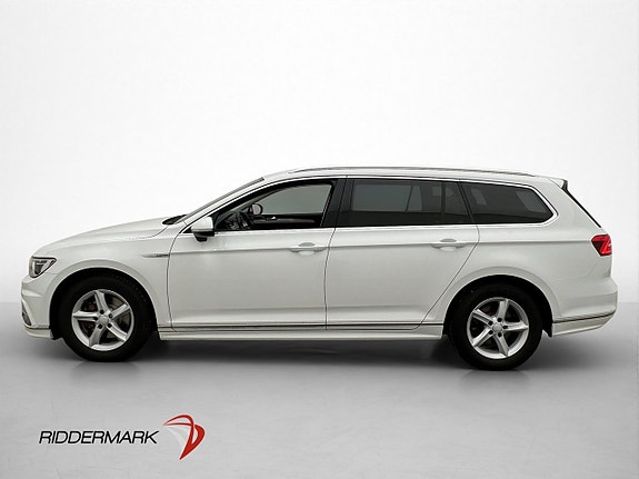 Volkswagen Passat 5 of 30
