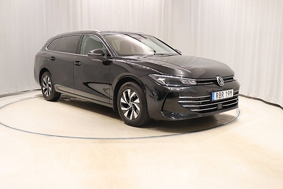 Volkswagen Passat 3 of 5