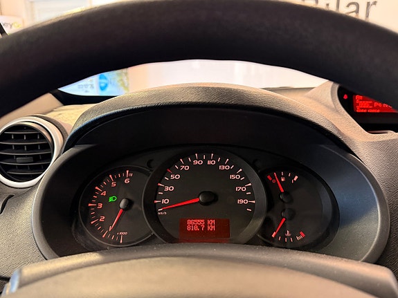 Renault Kangoo Express 18 of 19