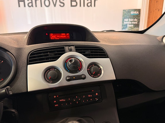 Renault Kangoo Express 16 of 19