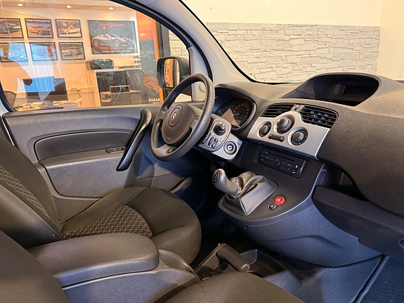 Renault Kangoo Express 13 of 19