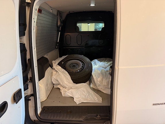 Renault Kangoo Express 17 of 19