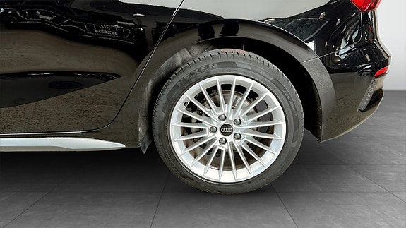Audi A3 6 of 12