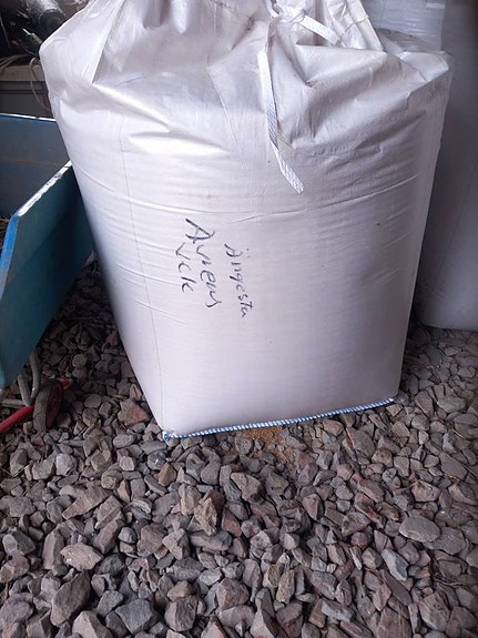 Avrens höstvete. 700 kg säckar 1000 kr/st.Bra för viltåtlar