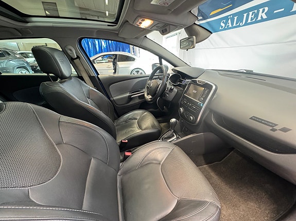 Renault Clio 11 of 24