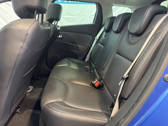 Renault Clio 21 of 24
