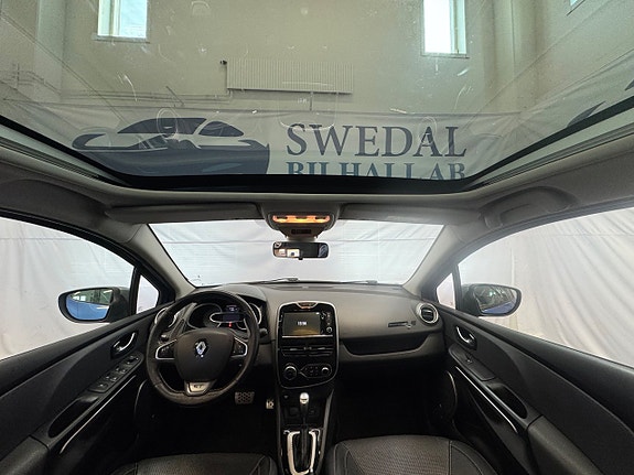 Renault Clio 10 of 24
