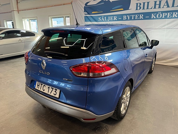 Renault Clio 8 of 24