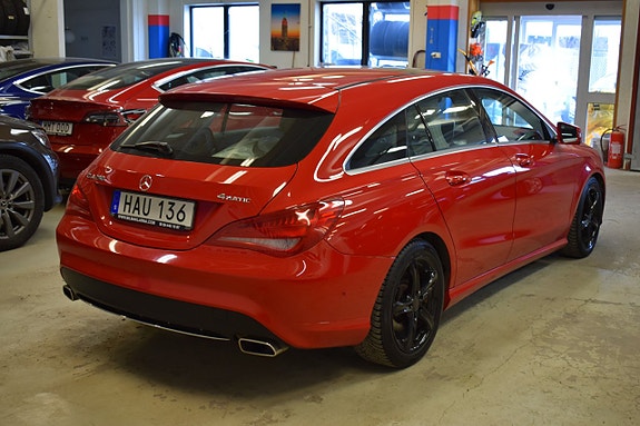 Mercedes-Benz CLA250 5 of 5